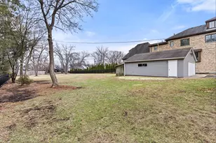 5631 S Oak St, Hinsdale, IL 60521 - Photo 34