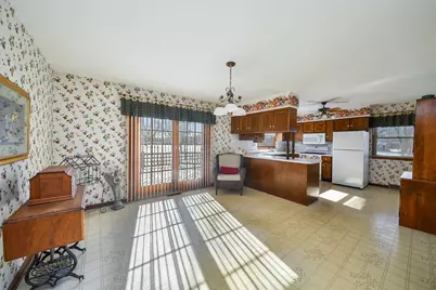 220 Georgeanna Street, Yorkville, IL 60560 - Photo 4