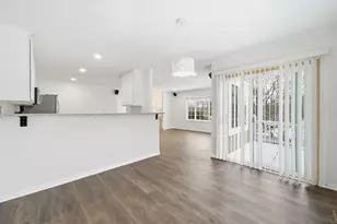 2330 Twilight Dr, Aurora, IL 60503 - Photo 6