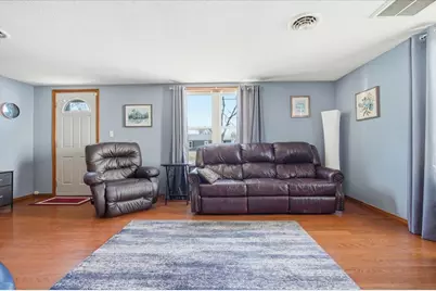 118 Florida Avenue, Washington, IL 61571 - Photo 6