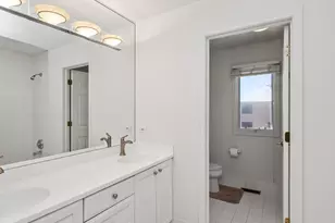 2008 Jordan Terrace, Buffalo Grove, IL 60089 - Photo 20