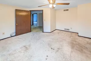 9319 N Knight Ave, Des Plaines, IL 60016 - Photo 24