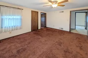 9319 N Knight Ave, Des Plaines, IL 60016 - Photo 26