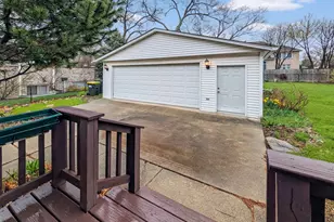 9319 N Knight Ave, Des Plaines, IL 60016 - Photo 2