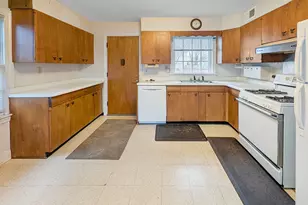 9319 N Knight Ave, Des Plaines, IL 60016 - Photo 12