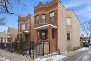 921 N Avers Ave, Chicago, IL 60651 - Photo 4