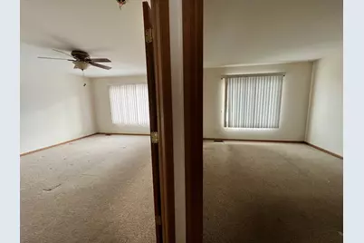 8256 W Chestnut Court, Frankfort, IL 60423 - Photo 10