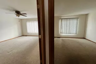 8256 W Chestnut Ct, Frankfort, IL 60423 - Photo 10