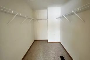 8256 W Chestnut Ct, Frankfort, IL 60423 - Photo 12