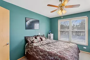 433 Running Deer Ln, Gilberts, IL 60136 - Photo 6