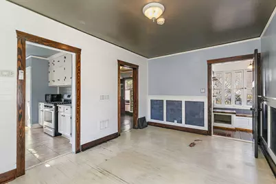 491 Congdon Avenue, Elgin, IL 60120 - Photo 8