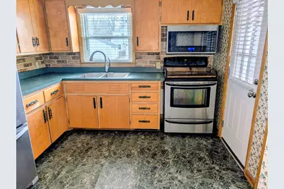 3832 27th Avenue, Rock Island, IL 61201 - Photo 8