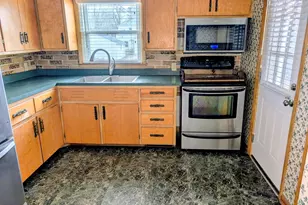 3832 27th Ave, Rock Island, IL 61201 - Photo 8