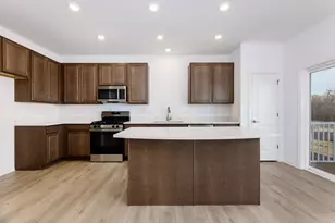 1703 Neubauer Circle, Lindenhurst, IL 60046 - Photo 14