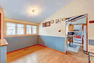 1416 Kings Rd, Carpentersville, IL 60110 - Photo 6