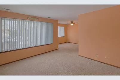 715 N Deer Run Drive #715, Palatine, IL 60067 - Photo 8