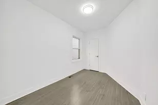 6818 S Wood St, Chicago, IL 60636 - Photo 12