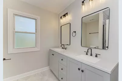 311 Montclare Lane, Wood Dale, IL 60191 - Photo 24