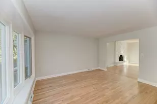 311 Montclare Ln, Wood Dale, IL 60191 - Photo 6