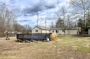 385 Toledo Cemetery Rd, Cobden, IL 62920 - Photo 8