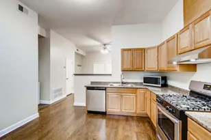 7046 N Clark St, Chicago, IL 60626 - Photo 6