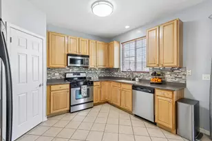 10 Thomas Ct, Grayslake, IL 60030 - Photo 12
