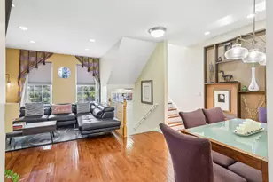 10 Thomas Ct, Grayslake, IL 60030 - Photo 6