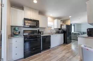 1036 Lunga Dr, Round Lake, IL 60073 - Photo 10