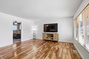 367 Park Ave, Wheeling, IL 60090 - Photo 6