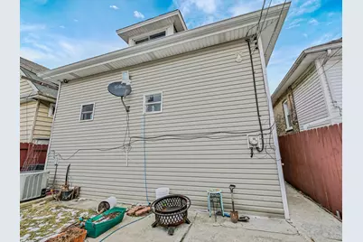 5638 S Maplewood Avenue, Chicago, IL 60629 - Photo 16