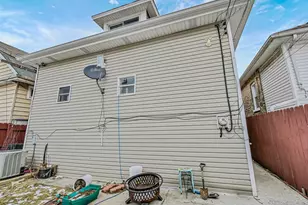 5638 S Maplewood Ave, Chicago, IL 60629 - Photo 16