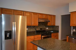 489 W Parkside Dr, Palatine, IL 60067 - Photo 4