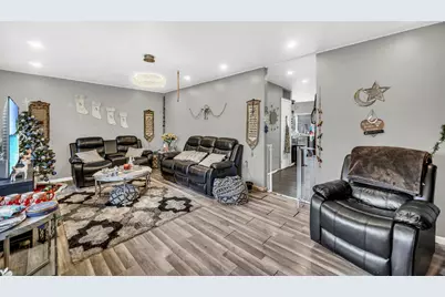 1269 Court D, Hanover Park, IL 60133 - Photo 4