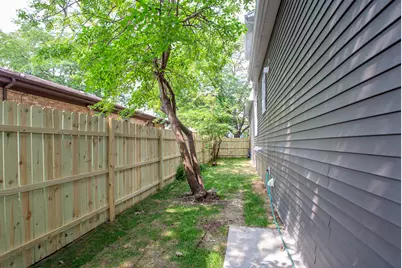 2117 N Mulligan Avenue, Chicago, IL 60639 - Photo 10