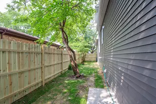 2117 N Mulligan Ave, Chicago, IL 60639 - Photo 10