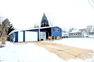 2209 Melrose Ave, Waukegan, IL 60085 - Photo 2