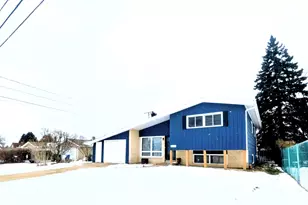 2209 Melrose Ave, Waukegan, IL 60085 - Photo 1