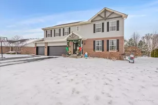 2445 Peregrine Dr, New Lenox, IL 60451 - Photo 2