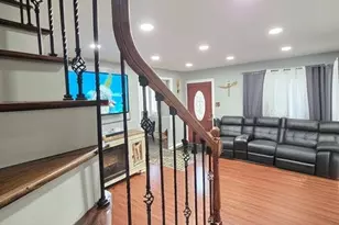 10530 S 82nd Ct, Palos Hills, IL 60465 - Photo 8