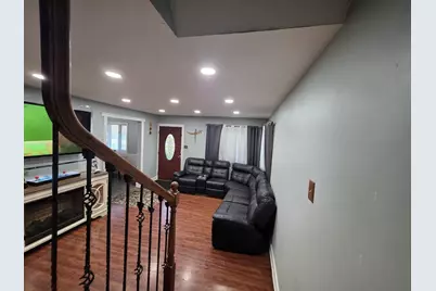 10530 S 82nd Court, Palos Hills, IL 60465 - Photo 8