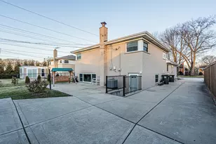 9314 Menard Ave, Morton Grove, IL 60053 - Photo 4