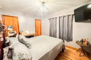 3910 W Marquette Rd, Chicago, IL 60629 - Photo 8