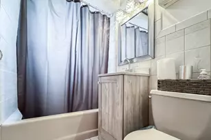 3910 W Marquette Rd, Chicago, IL 60629 - Photo 10