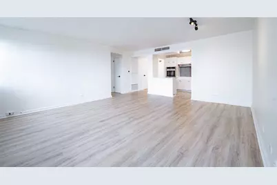 [Address not provided], Chicago, IL 60660 - Photo 6