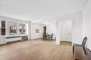 1585 Ridge Ave, Evanston, IL 60201 - Photo 4