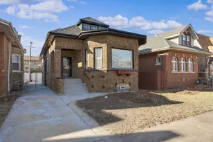 8250 S Rhodes Ave, Chicago, IL 60619 - Photo 1