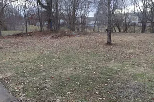 906 S Monroe St, Streator, IL 61364 - Photo 8