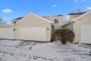 516 E Victoria Cir, North Aurora, IL 60542 - Photo 14