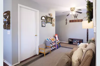 69 Monroe Street, Oswego, IL 60543 - Photo 6