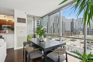 123 S Green St, Chicago, IL 60607 - Photo 8